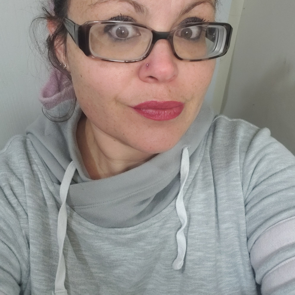 Meet your Posher, Melissa